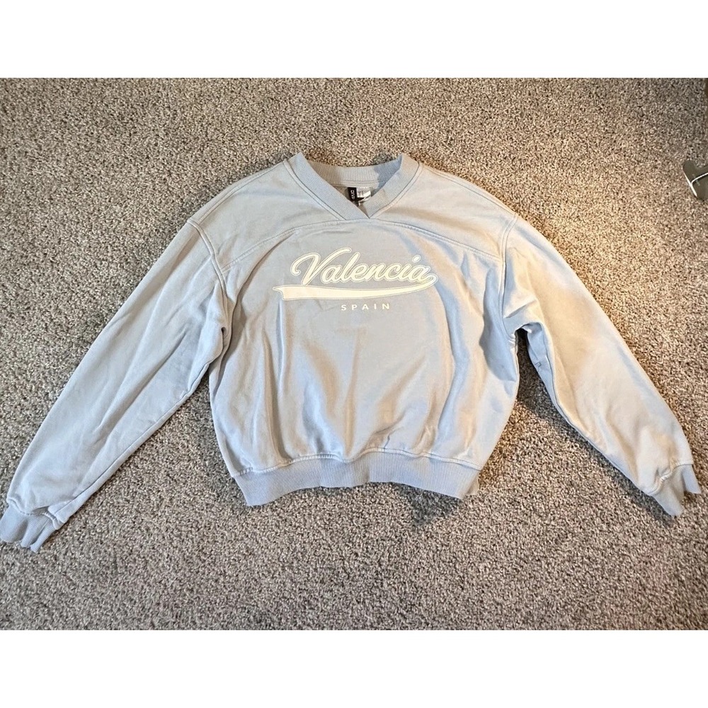 H&M Valencia Sweatshirt Size‎ M Blue V Neck Long Sleeves Pullover Streetwear